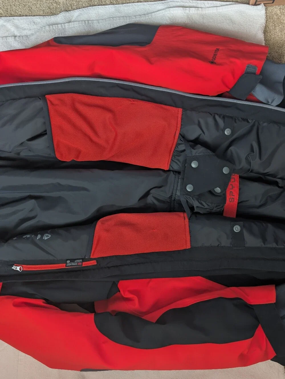 Spyder technical ski